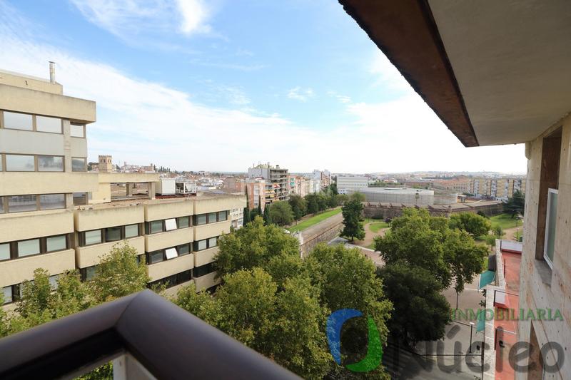 Foto 3b970b8a-f32c-4002-8797-cf12c74332e4. Location attique avec chauffage parking dans Pardaleras Badajoz