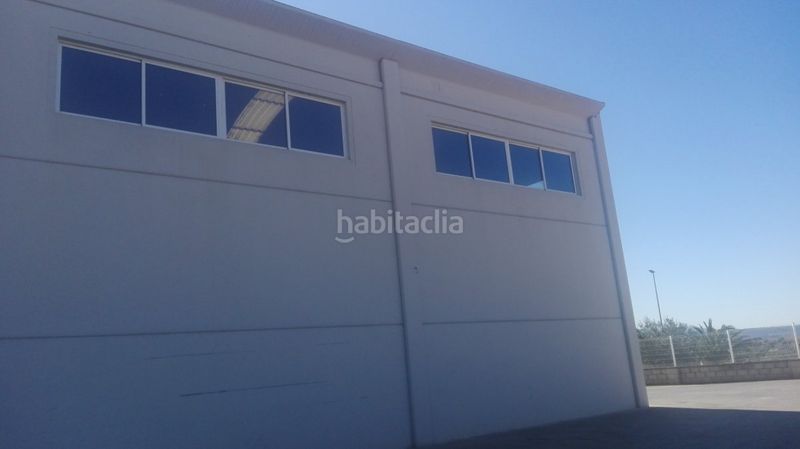 Foto a11fd69b-9686-457b-b388-6051896fdf2c. Nave industrial esplendida nave industrial esquinera, en Móra d´Ebre