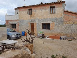 Mas à Tivissa. Ocasion gran finca rustica con vivienda, almacenes , nave e inst