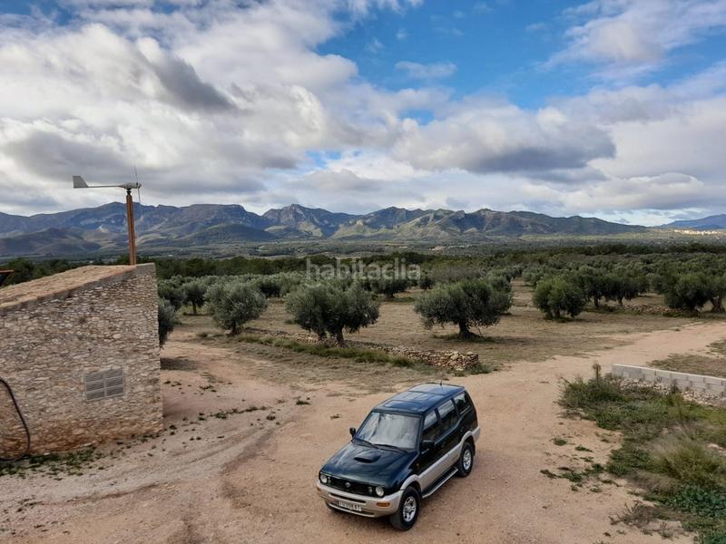 Foto 1fd6cb56-f649-490b-9625-a8a495db1720. Masía ocasion gran finca rustica con vivienda, almacenes , nave e instalaciones de ganado en Tivissa