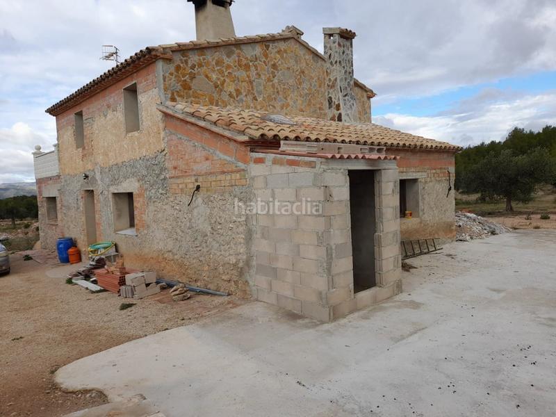 Foto 80ce5726-9a8a-44f1-b3a2-206c643c7b7b. Masía ocasion gran finca rustica con vivienda, almacenes , nave e instalaciones de ganado en Tivissa