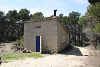 Casa in Móra d´Ebre. Ocasion finca rustica con masia en la fatarella