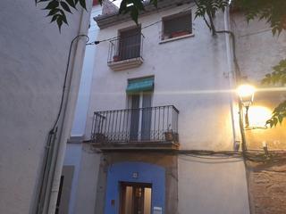 Casa a Asc. Oportunidad gran casa de pueblo en asco  ribera debre