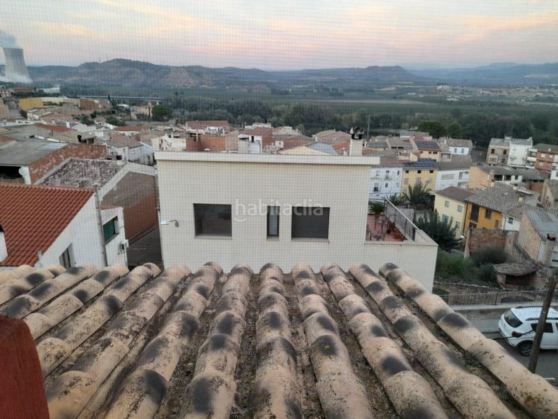 Foto 21323fba-8ebe-4d8e-94b9-577eb7e85f96. Casa amb calefacció aparcament a Ascó