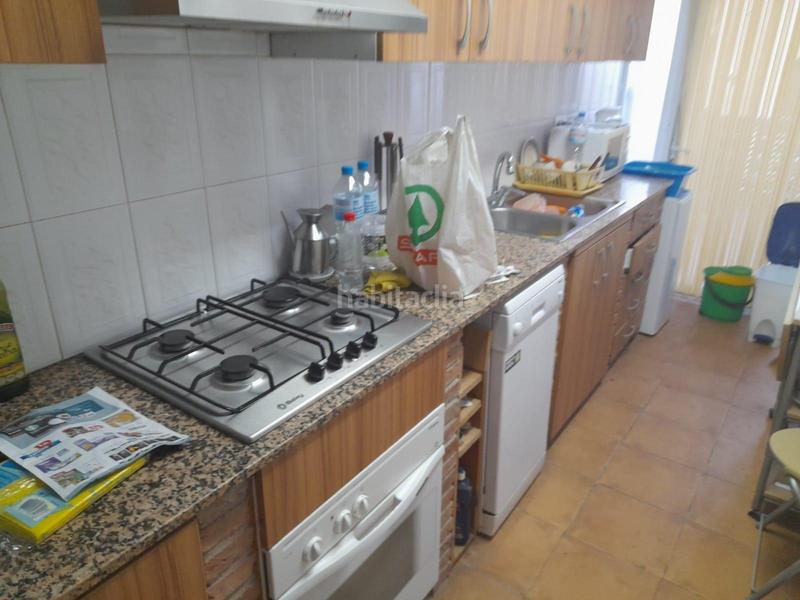 Foto acdcb0ae-aa08-4b54-b2aa-a7567178ba56. Casa amb calefacció aparcament a Ascó