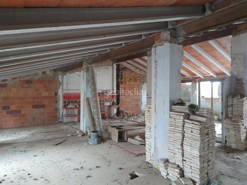 Foto b7d29948-89cf-4f86-9ab4-a7740dd573c6. Casa a carrer santa madrona 55 a Móra d´Ebre