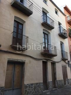 Foto d79eca57-c643-4a65-9ff4-7897642a814a. Casa a carrer santa madrona 55 a Móra d´Ebre