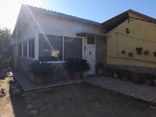Casa a Flix. Oportunidad gran casa de campo en flix con inmejorables acabados