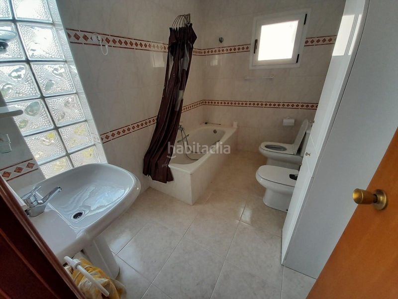 Foto 8678a672-a532-4a9e-bc29-8874b8c11c28. Casa amb calefacció a Benissanet