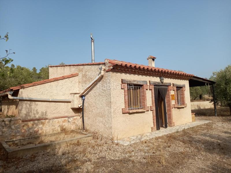 Foto efc8c8e4-390d-4e01-aa31-c26eaf9b5ad8. Fondo rustico in Miravet