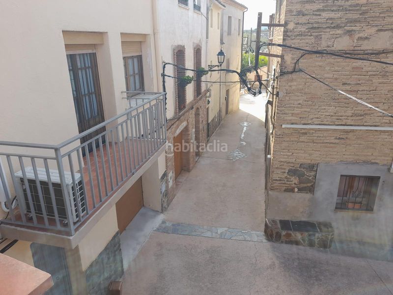 Foto 7693b064-6902-4bcb-b102-cbc84d820f55. Lloguer casa amb aparcament a Gratallops