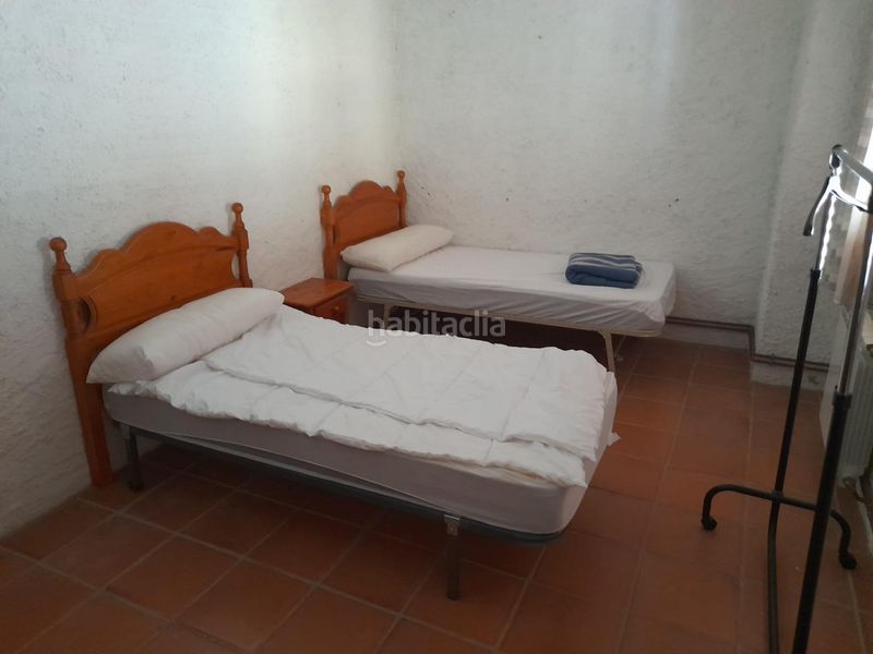 Foto f6081bda-34a9-49cd-9f3c-261e45f5abe8. Lloguer casa amb aparcament a Gratallops