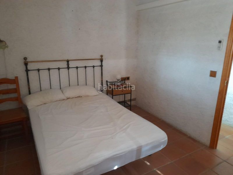 Foto fe8033bb-13c0-4e49-9534-b2f7355f6413. Lloguer casa amb aparcament a Gratallops