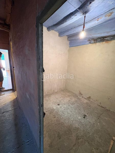 Foto 759b0a9b-715a-45b9-bd47-1b6e671325da. Casa amb aparcament a Riba-roja d´Ebre