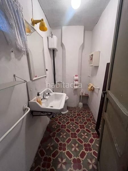 Foto c230e970-b17e-4719-b699-88384684b1d8. Casa amb aparcament a Riba-roja d´Ebre