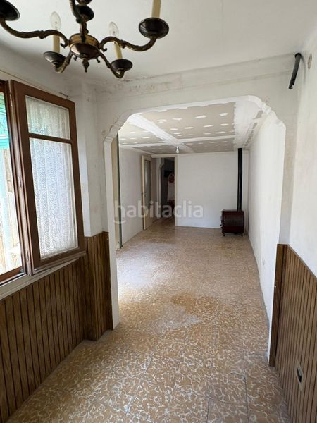Foto cc7163fb-4ab7-4952-90b1-4cc87d097e5d. Casa amb aparcament a Riba-roja d´Ebre
