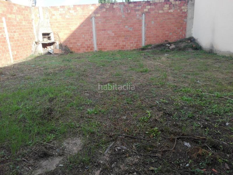 Foto 11daf2d1-9b93-427a-87aa-76c1b4b0441a. Aparcament cotxe a Móra la Nova