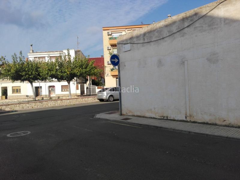 Foto 1746a233-09e8-4561-91fb-a7d74c7adcab. Aparcament cotxe a Móra la Nova