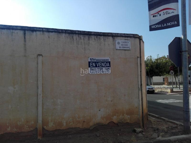 Foto 431c8d12-e99f-4db0-86a5-cdc44a3f70fb. Aparcament cotxe a Móra la Nova