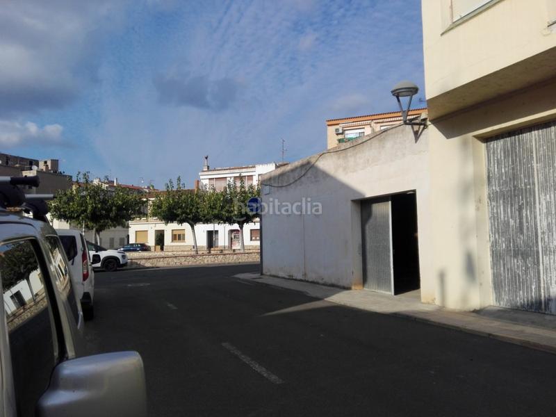 Foto 63e4878e-07df-41c6-85f0-e78ef744981c. Aparcament cotxe a Móra la Nova