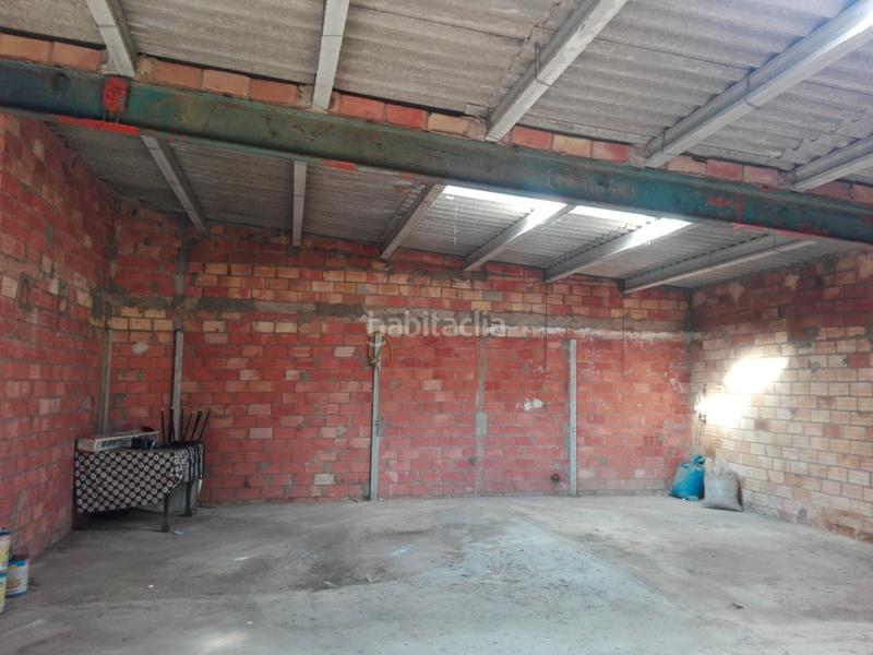 Foto fd89135a-fd79-42b4-ae73-4cdf01d4fff4. Aparcament cotxe a Móra la Nova