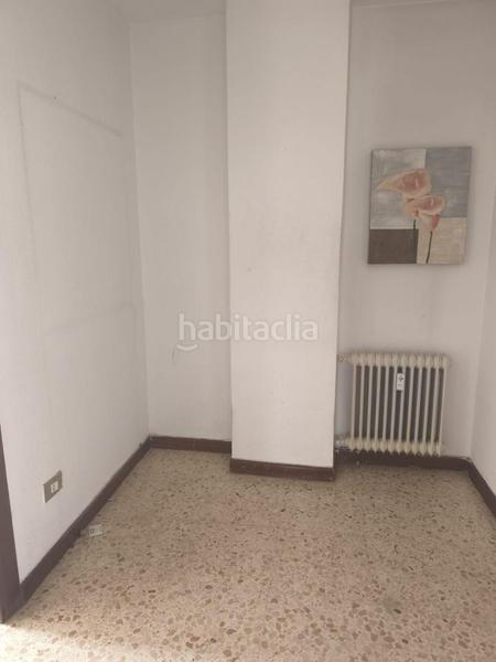 Foto ab8b0433-b940-44e2-bdd3-0e4339053d8b. Pis amb calefacció aparcament a Ensanche - Fuenfresca Teruel