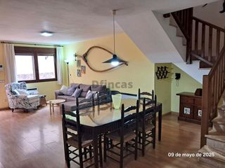 Rent Ground floor  Magdalena. Piso duplex 2 hab 2 baños