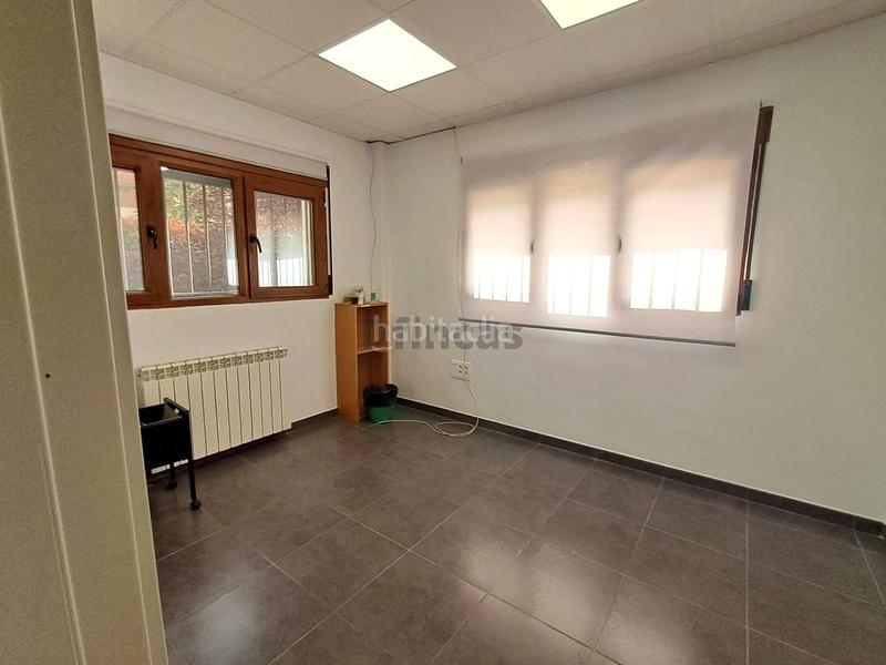 Foto 4774fd1a-abf4-4571-b0b6-cc70b49c7da8. Miete büro mit heizung in Pedanías Teruel