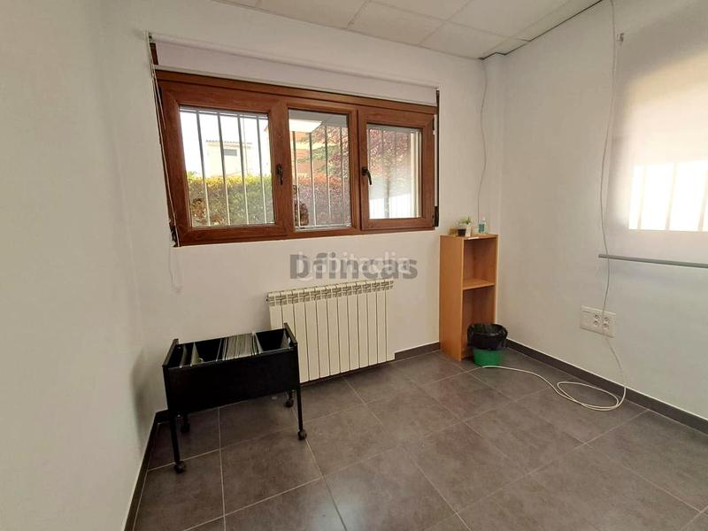 Foto 54001f53-eb2a-4018-aec9-b916ffa4f789. Miete büro mit heizung in Pedanías Teruel