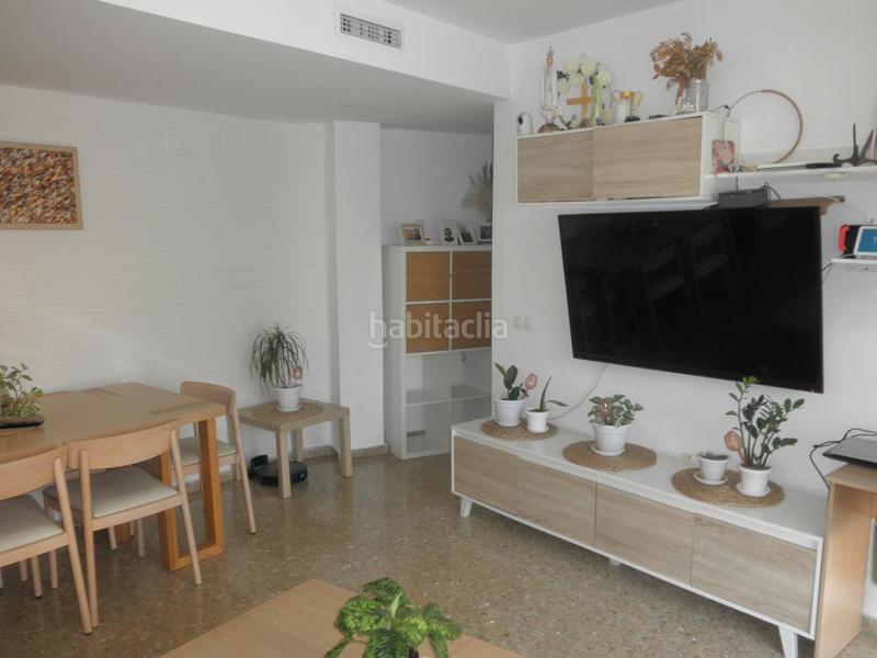 Foto 81a0dfbb-fc33-44a8-aaaf-681ab1f1b6f7. Flat with heating parking in El Alborgí Paterna