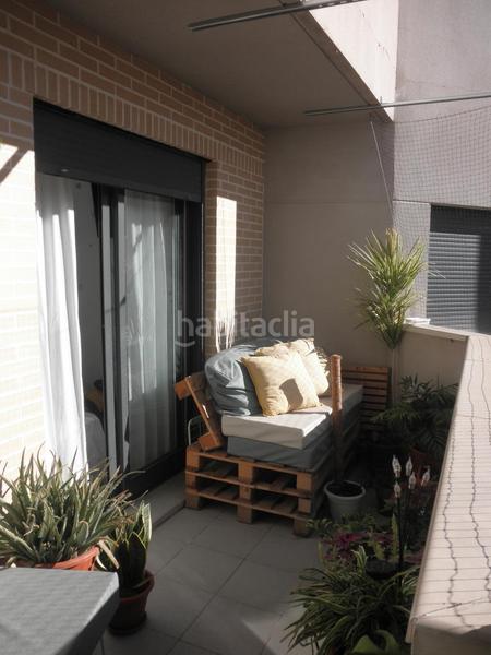 Foto 87a7d2e9-abdf-46c8-8d3f-bd7603d3c0d0. Flat with heating parking in El Alborgí Paterna