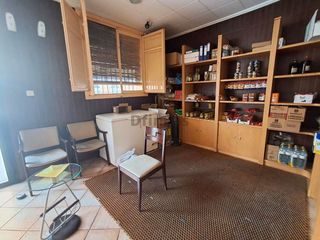 Lloguer Local Comercial  De aragón. Traspaso de carnicería totalmente equipada