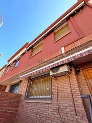 Location Maison  Carretera villaspesa. Adosado en alquiler  zona la florida, teruel