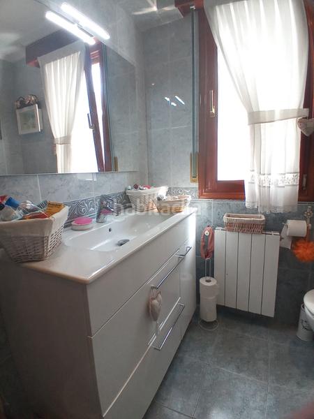 Foto 4104af5e-8d5b-4bd9-b82b-2834838b0875. Piso exclusiva¡¡ centrico en Valle de Trápaga - Trapagaran