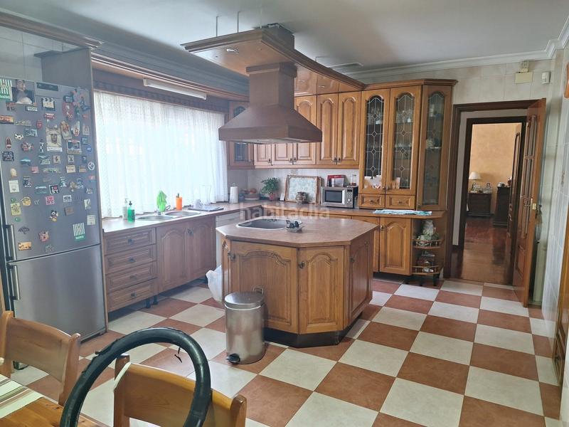 Foto 4507ed62-14b4-48e9-9b12-b4ac9ff9a14b. Chalet mit kamin heizung parking pool in Santa Clara Sevilla