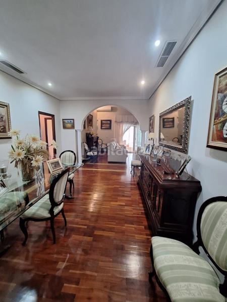 Foto 95430f9d-9c35-4f0c-a30e-a895d08857f9. Chalet mit kamin heizung parking pool in Santa Clara Sevilla