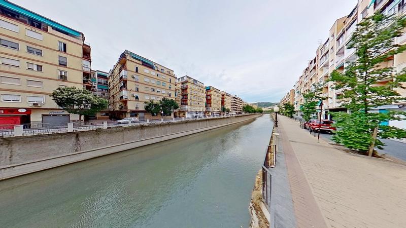 Foto 434dd562-7735-437f-9e7f-ccb60cf91a70. Ático hove properties presenta en exclusiva una nueva joya inmobiliaria en una de las zonas más codiciadas la calle ribera de en Granada