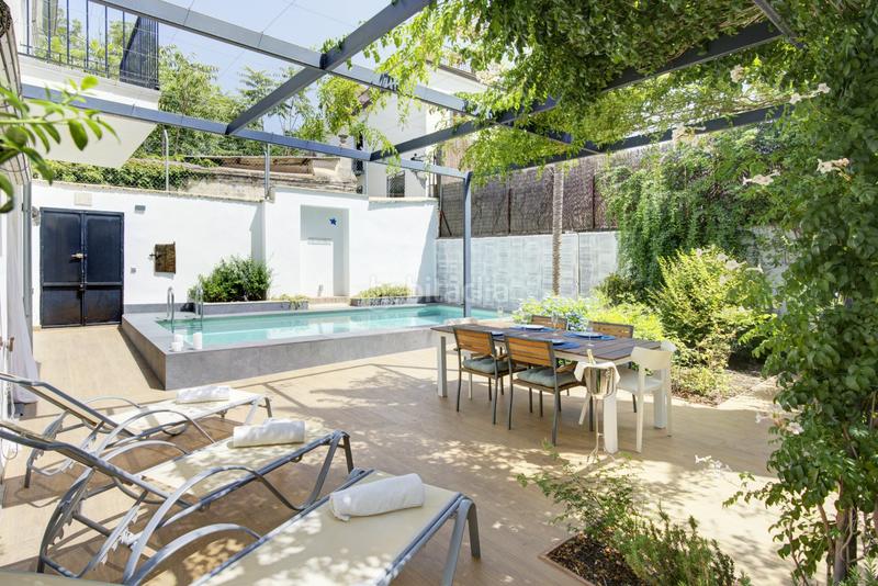 Foto b31b9971-9100-4be1-b383-eb5bcec186e9. Casa carmen mirador de asedios exclusiva vivienda en el albaicín con piscina privada, terraza panorámica y con una reforma integral de en Granada