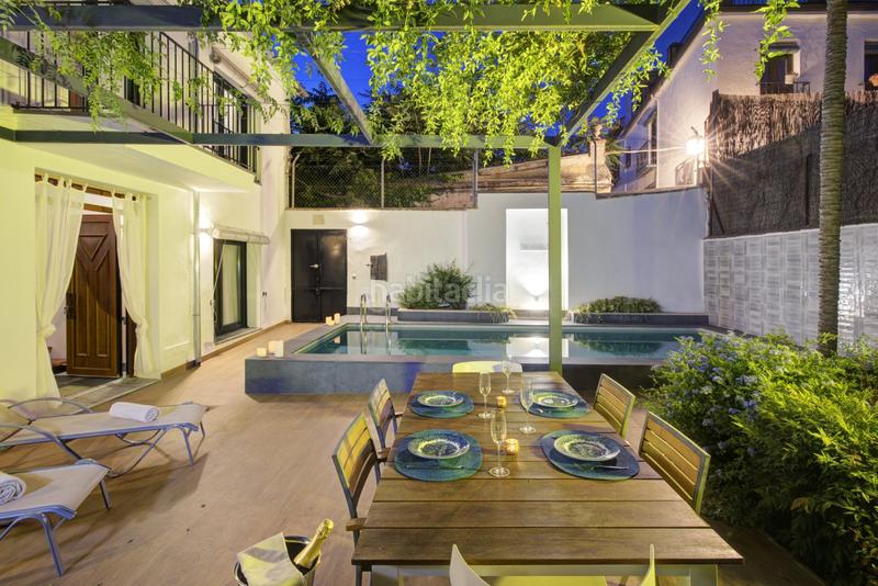 Foto e6ff8f02-86a7-44e6-8ed2-7f4bfafbc326. Casa carmen mirador de asedios exclusiva vivienda en el albaicín con piscina privada, terraza panorámica y con una reforma integral de en Granada