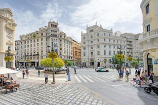 Etagenwohnung en Reyes catolicos 20. Hove properties presenta en exclusiva una oportunidad verdaderam