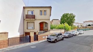 Semi detached house  Fatima (hi) 6. Hove properties presenta en exclusiva esta vivienda adosada en e