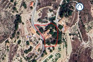 Masia a Avenida sierra espuña 10. Descubre un refugio único en la montaña: tu hotel rural en sierr