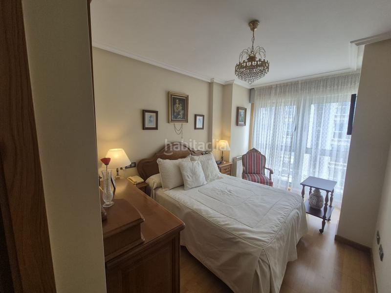 Foto e153d0c9-af39-4321-b115-8b231fdfccfd. Piso en avenida fisterra 263 espléndido inmueble al lado del mar en el corazón de la coruña en Coruña (A)
