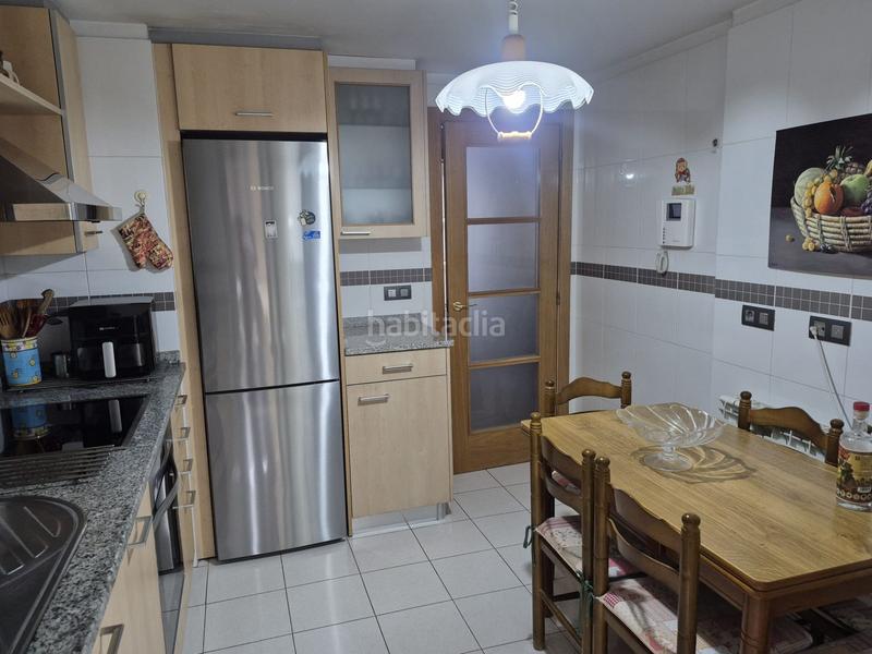 Foto e5c2e6f9-ff7b-4800-bcf7-67f84ce78e1e. Piso en avenida fisterra 263 espléndido inmueble al lado del mar en el corazón de la coruña en Coruña (A)
