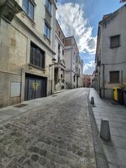 Piso  Esteban domingo 4