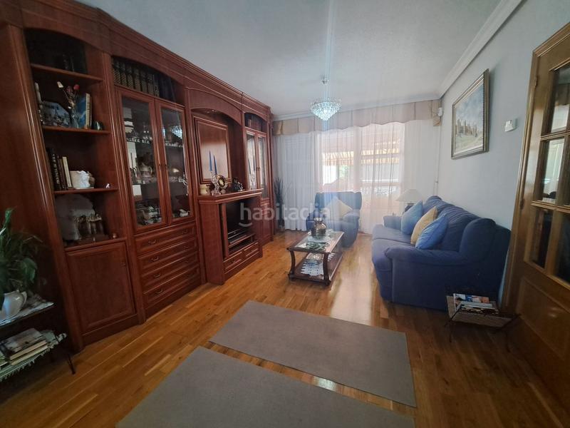 Foto 74091ba1-a1a3-4afd-8b05-6373397687ef. Miete haus in cronista ruíz ayucar 33 in Hervencias Ávila