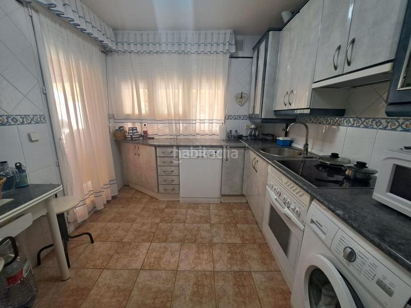 Foto b98934a5-af1f-4c89-897b-b0a5b43e233a. Miete haus in cronista ruíz ayucar 33 in Hervencias Ávila