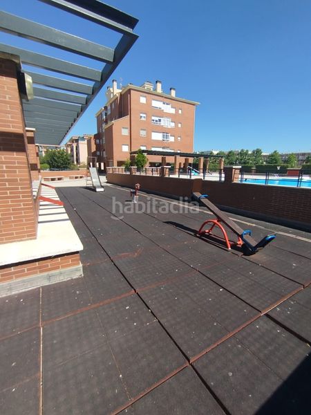 Foto a93db309-a226-43e8-8e16-b4bf80b5fc25. Pis amb calefacció piscina a Sónsoles Ávila