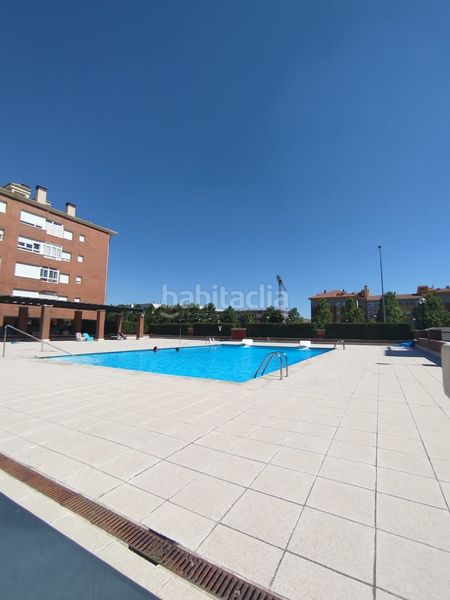 Foto bb108e1e-1d70-405a-a1c4-864b724cfae2. Pis amb calefacció piscina a Sónsoles Ávila