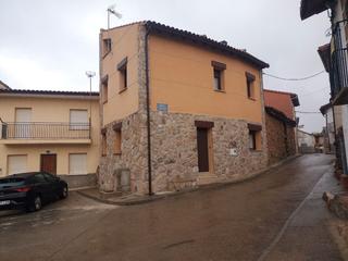 Xalet a Calle fragua 9. Chalet adosado de 3 dormitorios y 2 baños en los llanos del torm
